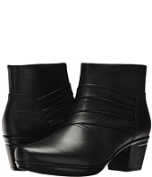 Clarks - Emslie Moxie